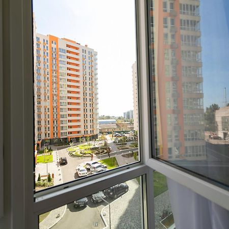 Petrovdom 78-170 Smart Comfort In Rc Nivki Park Kiev Exterior foto